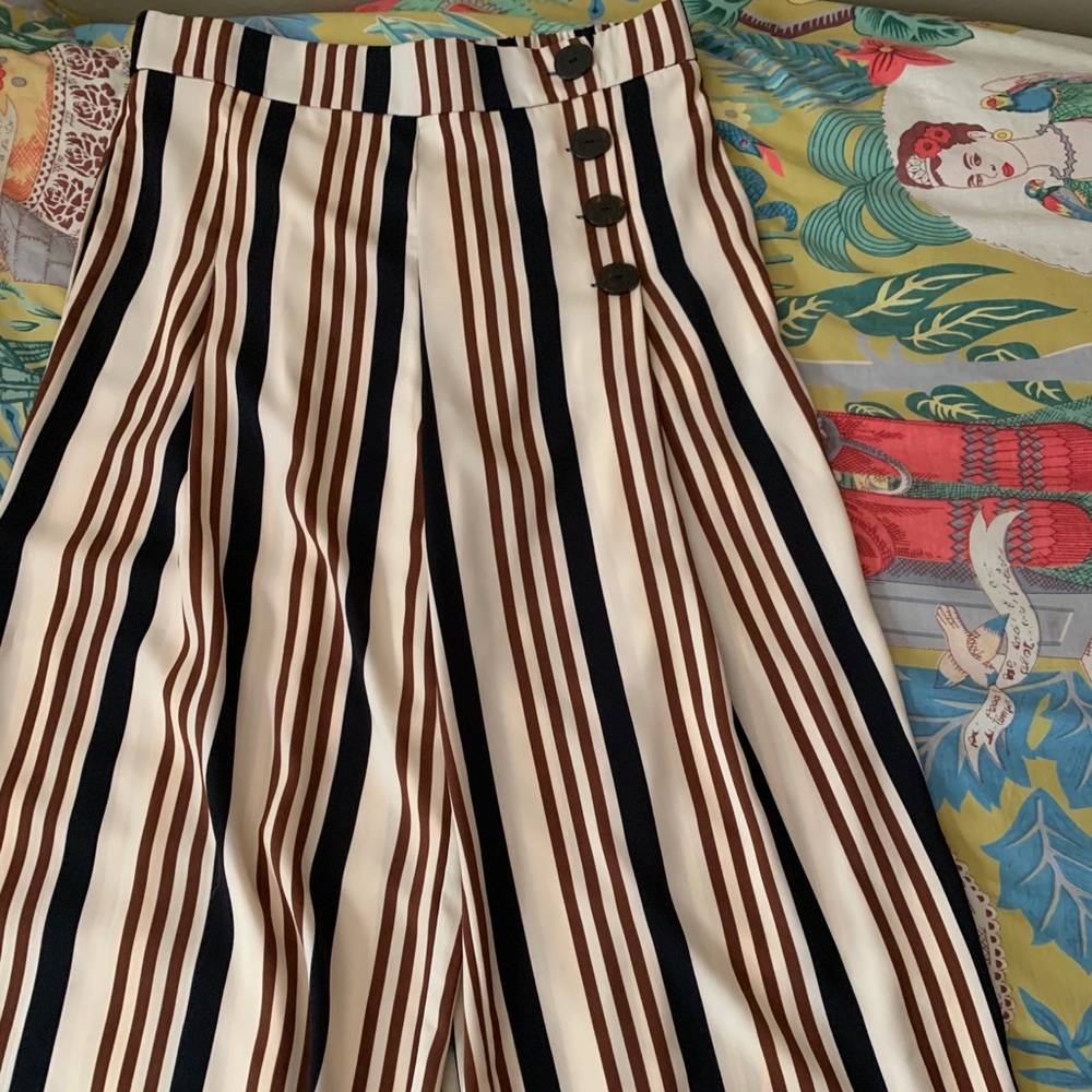 Wide legged stripped pants